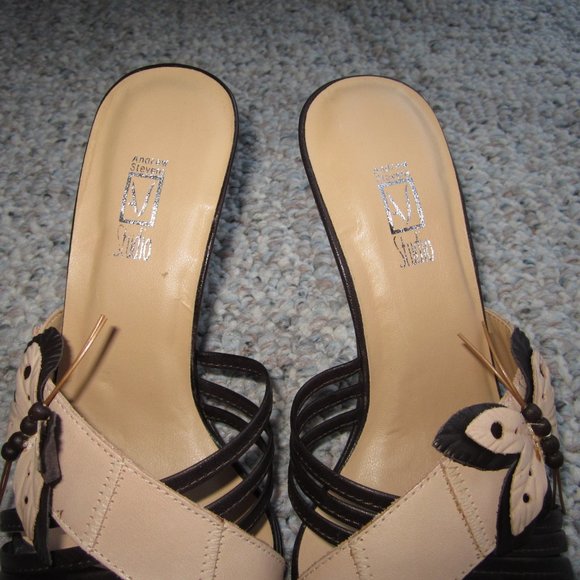 Andrew Stevens Studio Butterfly Heeled Sandal - Picture 5 of 10